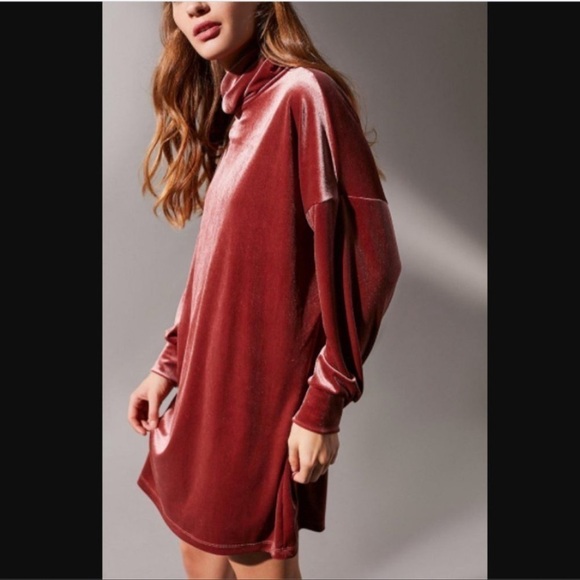 Urban Outfitters Holiday Party Dress Velvet Long Sleeve Size Small - Picture 11 of 12